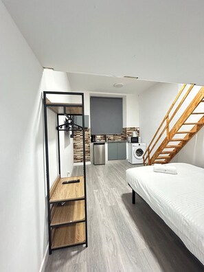 1 habitación y caja de seguridad en la habitación 