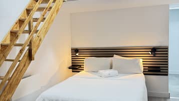 1 camera, una cassaforte in camera, ferro/asse da stiro