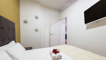 2 slaapkamers, een kluis op de kamer, een strijkplank/strijkijzer