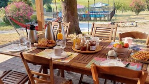 Desayuno continental incluido todos los días
