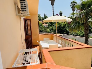 Business-Doppel- oder -Zweibettzimmer | Terrasse/Patio