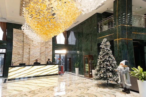 ミール・リュクス広場