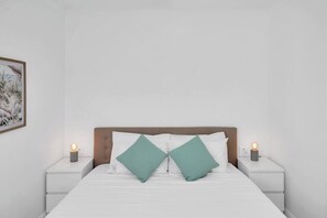 2 chambres, fer et planche à repasser, Wi-Fi, draps fournis