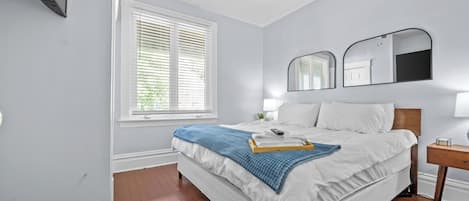 2 bedrooms, WiFi, bed sheets