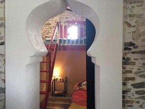 3 chambres, fer et planche à repasser, lit parapluie, Wi-Fi gratuit