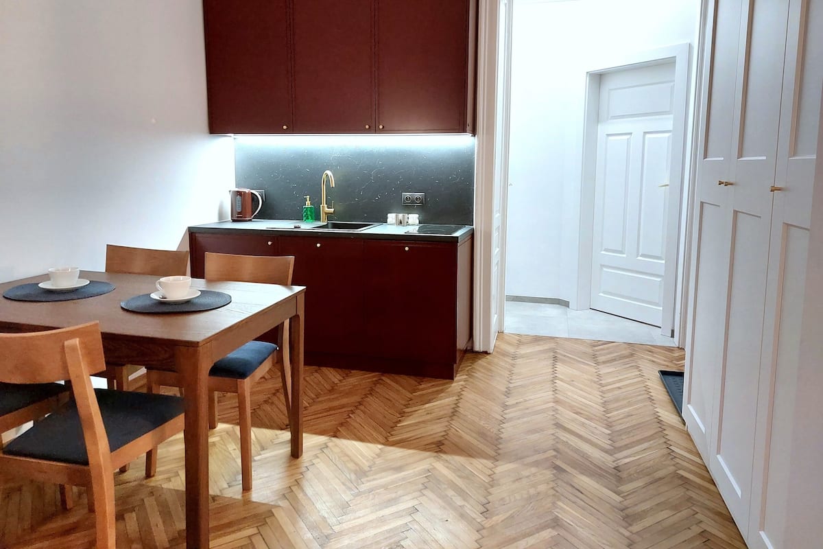 APARTAMENT 3A (W) | 客室内のダイニングエリア