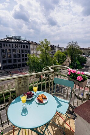 APARTAMENT 4B | Blick auf die Straße