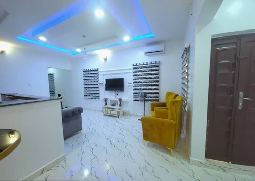 Port Harcourt-Family-sized Apartment with Lovely Rooms for Perfect Relaxation