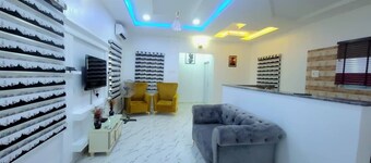 Port Harcourt-Family-sized Apartment with Lovely Rooms for Perfect Relaxation