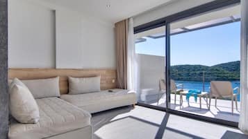 Junior Studio Suite, Sea View | 1 bedroom, premium bedding, down duvets, in-room safe