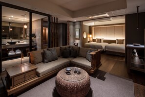 1 habitación, minibar y caja de seguridad en la habitación