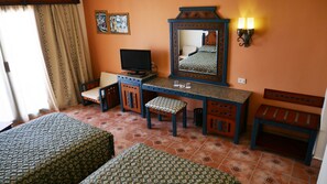 1 bedroom, in-room safe, blackout curtains