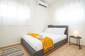 Apartamento | 4 quartos, Wi-Fi de cortesia