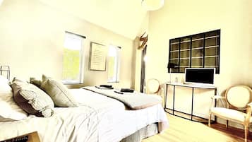 Classic Room | Premium bedding, individually decorated, individually furnished