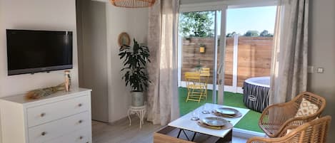 1 chambre, Wi-Fi gratuit, draps fournis