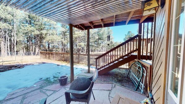 Property grounds - Fireplace | Pet Friendly | WiFi | Piney Wood Lodge (Angel Fire)