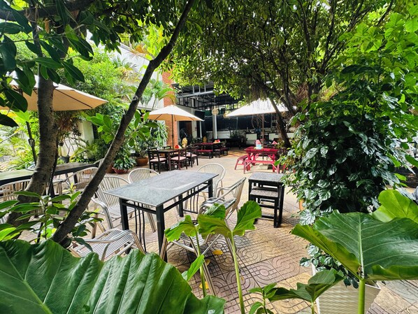 Exterior - The Birdcage Boutique (Phnom Penh)