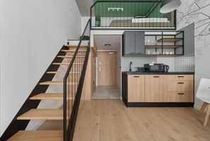 Studio, Balcony | Private kitchen