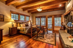 4 Schlafzimmer, Schreibtisch, Bügeleisen/Bügelbrett, kostenloses WLAN