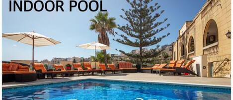 Piscine couverte, piscine extérieure