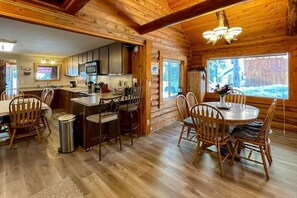 تناول الطعام