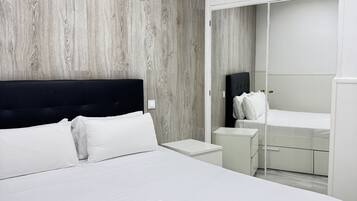 1 bedroom, iron/ironing board, travel cot, free WiFi