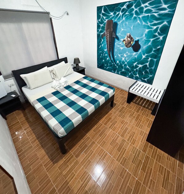 Double Room | Free WiFi, bed sheets