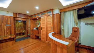 Premium Suite | Living area