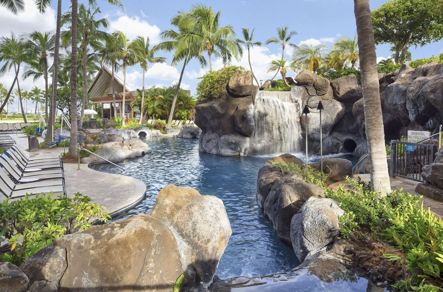 Enjoy Hawaiian Luxury at The Grand Waikikian by Hilton- 2 Bd Plus