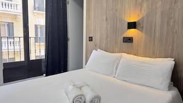 1 chambre, fer et planche à repasser, lit parapluie, Wi-Fi gratuit