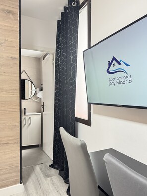 1 bedroom, iron/ironing board, travel cot, free WiFi