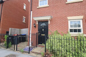 Fachada de la propiedad