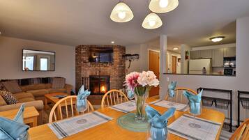 Huoneisto, 1 makuuhuone | Ruokailu