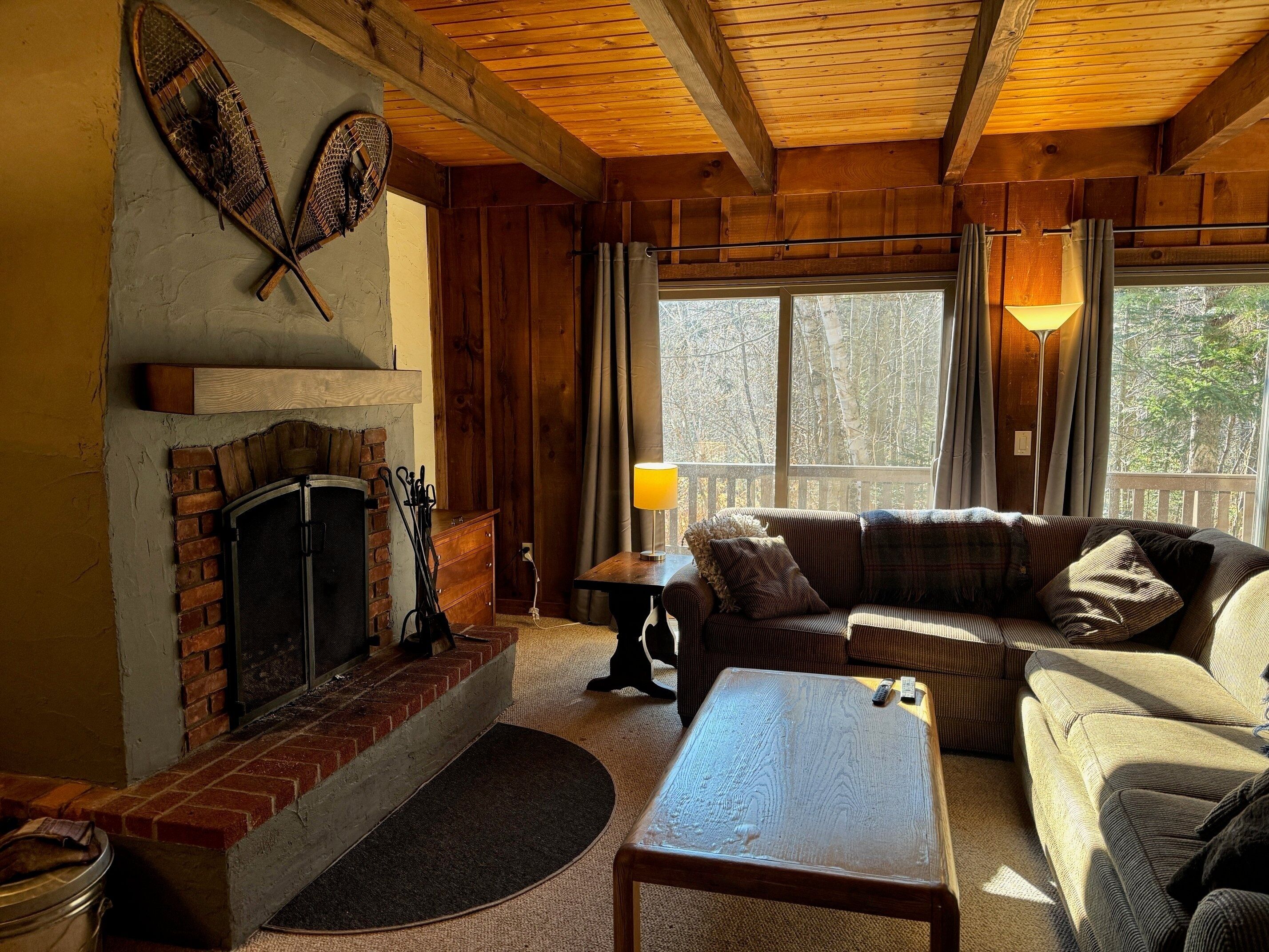 Condo, 3 Bedrooms | Living area