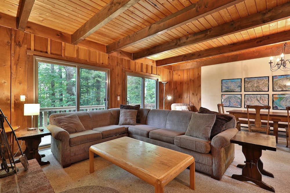 Hemlock Ridge 2b: Charming Two Floor Condo In The Heart Of Killington. Perfect! 3 Bedroom Condo - Killington, VT