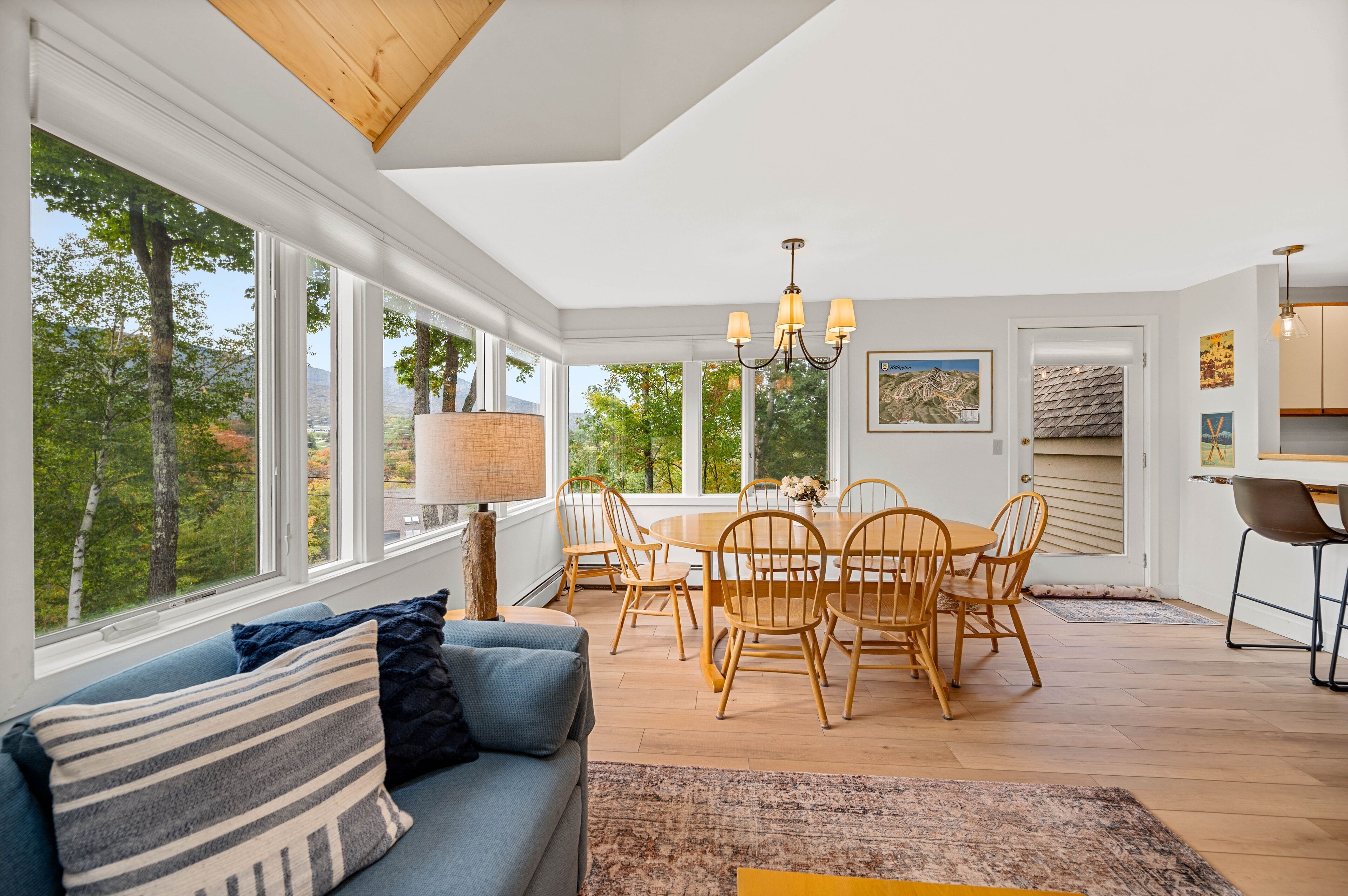 Condo, 3 Bedrooms | Living area