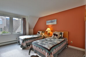 Condo, 3 Bedrooms