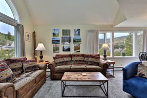 Living area - Fall Line Condos by Killington VR - 3 Bedrooms (Killington)