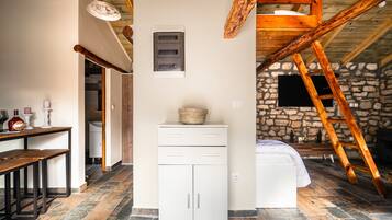 1 chambre, fer et planche à repasser, Wi-Fi gratuit, draps fournis