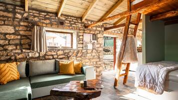 1 habitación, tabla de planchar con plancha, wifi gratis y ropa de cama