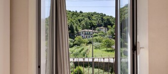 Holiday Home "Pocket House" with Mountain View, Private Balcony and Wi-Fi