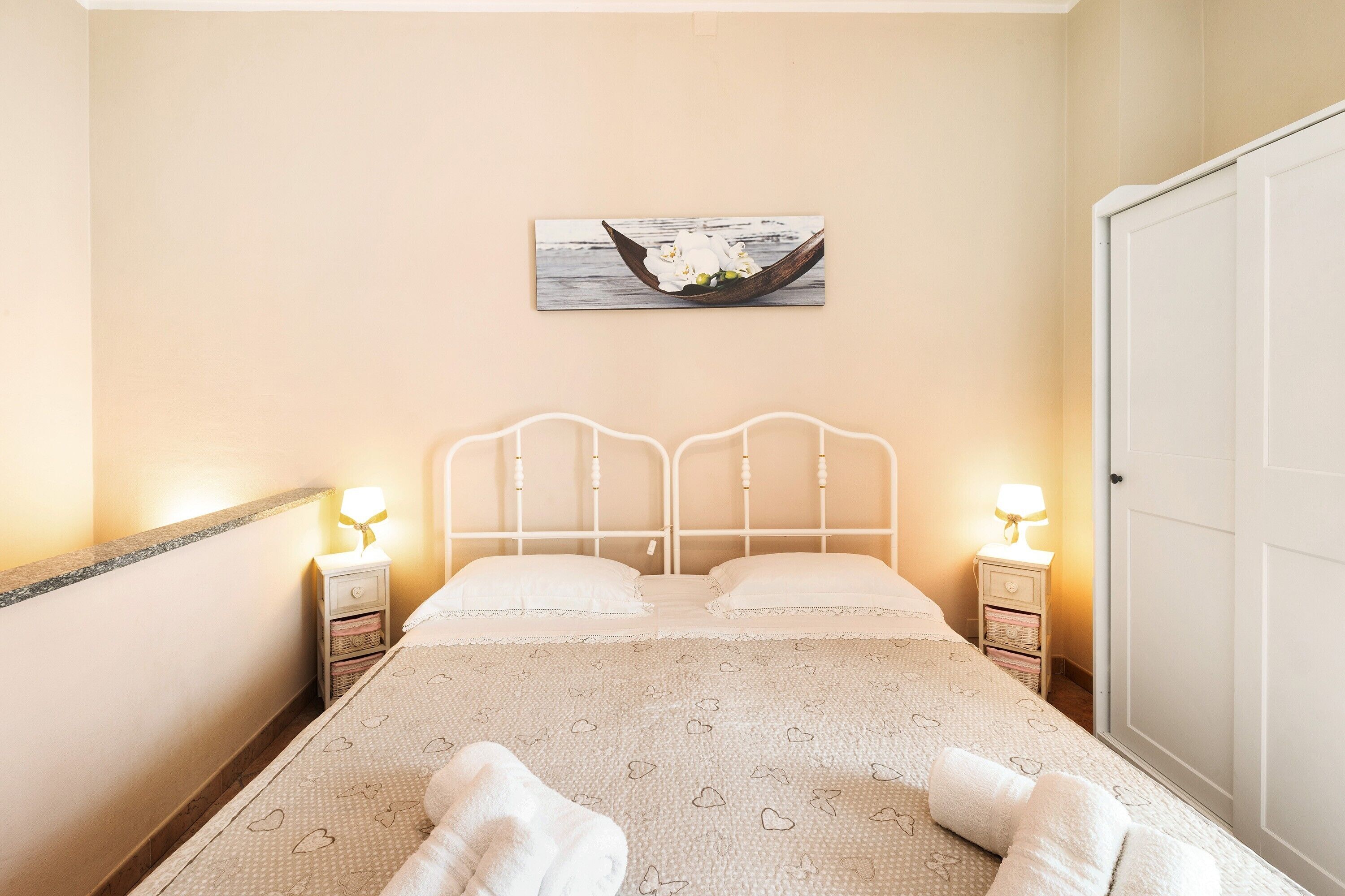 1 camera, Wi-Fi gratuito, lenzuola