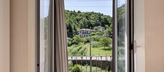 Holiday Home "Pocket House" with Mountain View, Private Balcony and Wi-Fi