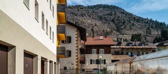 Ferienwohnung "Casa Mara" mit Bergblick, Balkon & WLAN