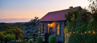 The Nook - Romantic Couples Getaway in the heart of Daylesford!
