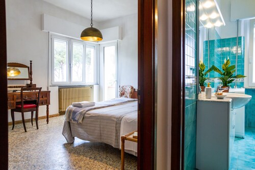 Apartment "Villetta Dei Pini" with Sea View, Private Garden & Wi-Fi