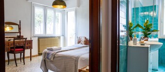 Ferienwohnung "Villetta Dei Pini" mit Meerblick, Privatem Garten & WLAN