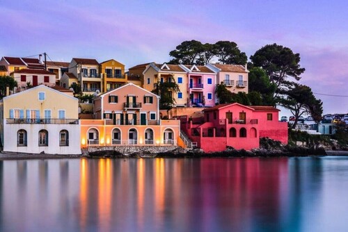 THIMARI. Unique location, one min from the beach!