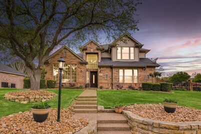 Stunning 6BR, Pool - Great for Big Groups