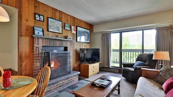 Condo, 1 Bedroom | Interior